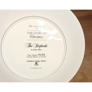 4 CHRISTMAS Plates BY. GARRI KATZ.